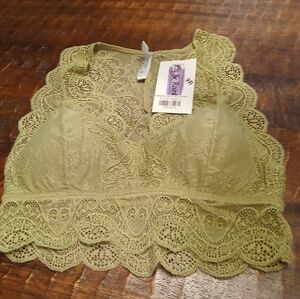 Zenana Outfitters Bra